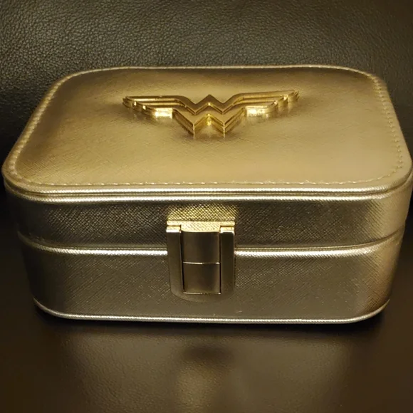DC Comics Jewelry Wonder Woman Jewelry Box Poshmark